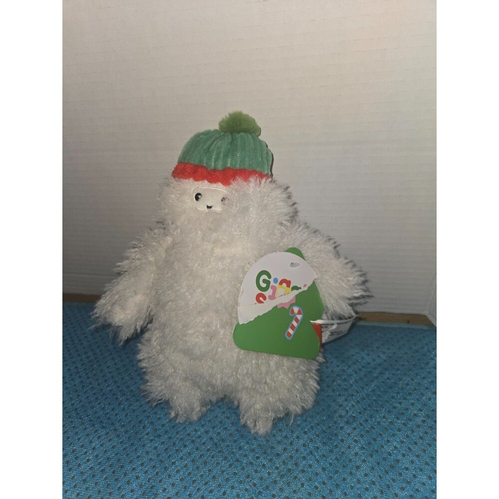 Gigglescape 9" Yeti Plush Stuffed Animal Toy NEW Collectible Stocking Stuffer